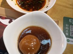 -呷佬·长沙手工米粉(金沙江路店)