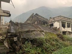 -四川汶川特大地震漩口中学遗址