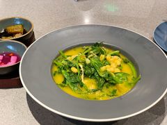 豌豆黄浸豌豆尖-半山腰·云南菜(侨福芳草地店)