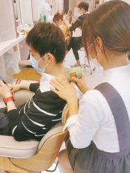 -PE SALON 