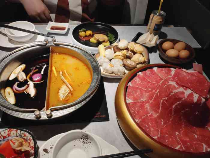 一绪に寿喜烧自助世茂店