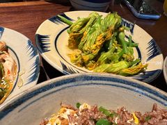-Cuc Gach Quan Restaurant