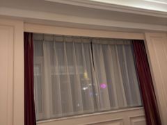 -深圳富苑皇冠假日套房酒店