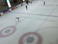 -冰堡国际溜冰场(观澜湖新城MHMALL店)