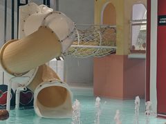 -涨巢·潮玩水疗局