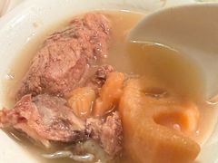 -莲餐厅·湖北菜·潜江小龙虾店(愚园路店)
