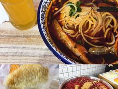 -老字号杨坡红油米线腊汁肉夹馍(东四道巷店)