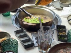 -喃喃椰·糟粕醋·椰子鸡火锅(七堡花园店)