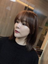 -天下皇剪新潇洒美容美发