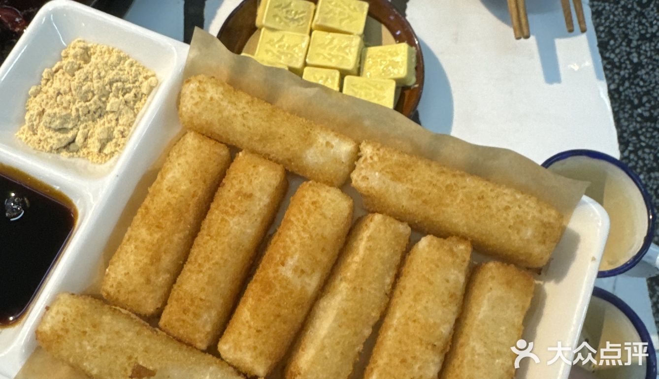 🥣一锅热汤，几份小菜，九街总财，简单满足！