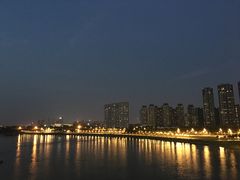-南京眼步行桥