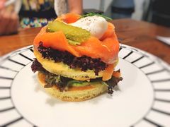 三文鱼水波蛋松饼-AFS Cafe & Canteen(闽江二路店)
