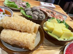 -黔二妞地摊火锅(龙华清湖店)