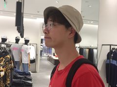 -URBAN REVIVO(七宝领展广场店)
