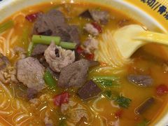 -粉小主·贵州酸汤牛肉粉(南京仙林金鹰店)