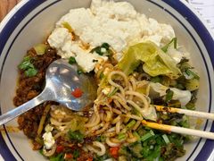 -云阿蛮云南生烫牛肉米线(奉贤路店)