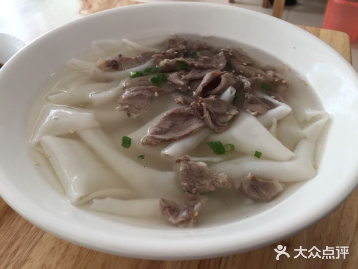 永安阿兰粿条小吃(石鼓路店)活肉粿条汤图片