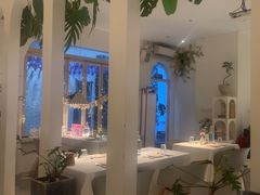 -春树下·树屋花房西餐厅(罍街AS1980店)