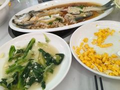 -丹水桥地锅鱼·翘嘴鲌·地方特色全鱼宴(丹江口大坝店)