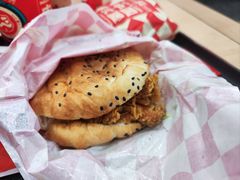 -塔斯汀·中国汉堡(蓝润置地广场店)