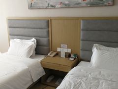 -兴芮温泉度假区