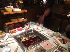 -海底捞火锅鲜切牛肉主题店(长寿路店)