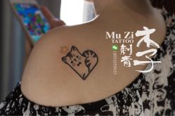 卡通-木子·纹身店TATTOO穿孔·洗纹身