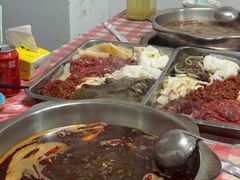 -金鼎雪山牦牛杂火锅(理县总店)