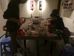 -小草屋轰趴馆别墅派对新场团建家庭聚会