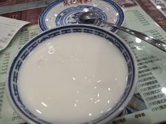 -赵记传承特色牛奶甜品(泉城广场店)