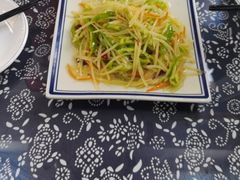 -八两八金·莱芜特色炒鸡(市南漳浦路店)