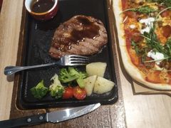 -必胜客(王府井店)