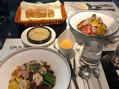 鸡肉大虾鲜蔬波奇碗-西堤牛排(龙德广场店)