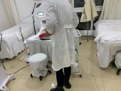 -凡碧诗毛孔清洁收细