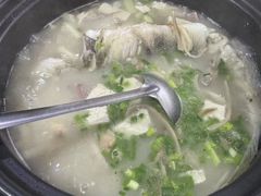 -土砂锅生态山庄·非遗砂锅雅鱼