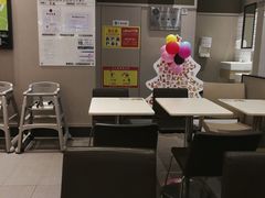 大堂-肯德基(北京南站店)