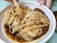 炸酱拌面-食惠里小笼包面馆(越秀店)