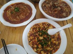 -勇猛子川菜馆(新军路店)