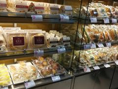 -凯司令西点房(虹桥路站店)