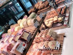 -巴黎贝甜(红梅店)