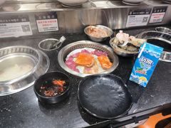 -钱小主·自助回旋烤肉火锅餐厅(东方新天地店)