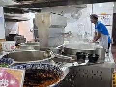 -牛一嘴·兰州牛肉面·大盘鸡(财富中心店)