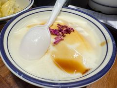 -云阿蛮云南生烫牛肉米线(奉贤路店)