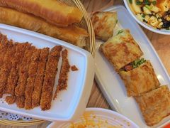 油条-弄堂咪道-饭香·面香·馄饨香(汇锦广场店)