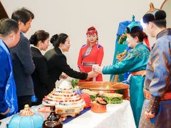 -蒙亨·阿木图赛(乌兰察布天恒广场店)