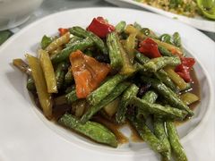 -天天向上素食餐厅(五台山店)