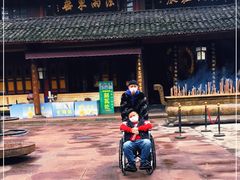 -峨眉山报国寺