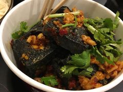 黑色经典臭豆腐-黑色经典臭豆腐·湖南特产(步行街店)