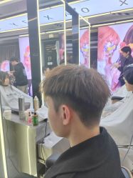 -藤野造型烫发染发