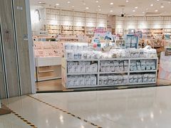 -名创优品(广东东莞东城万达2店)